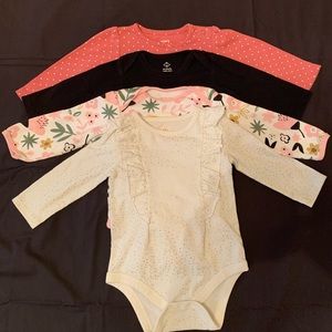 Infant Onesie’s Bundle of 4